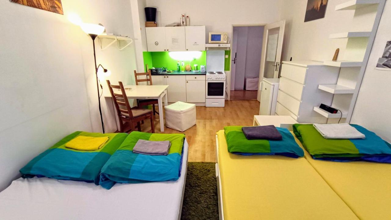 Nice Apartment By The Center 프라하 외부 사진