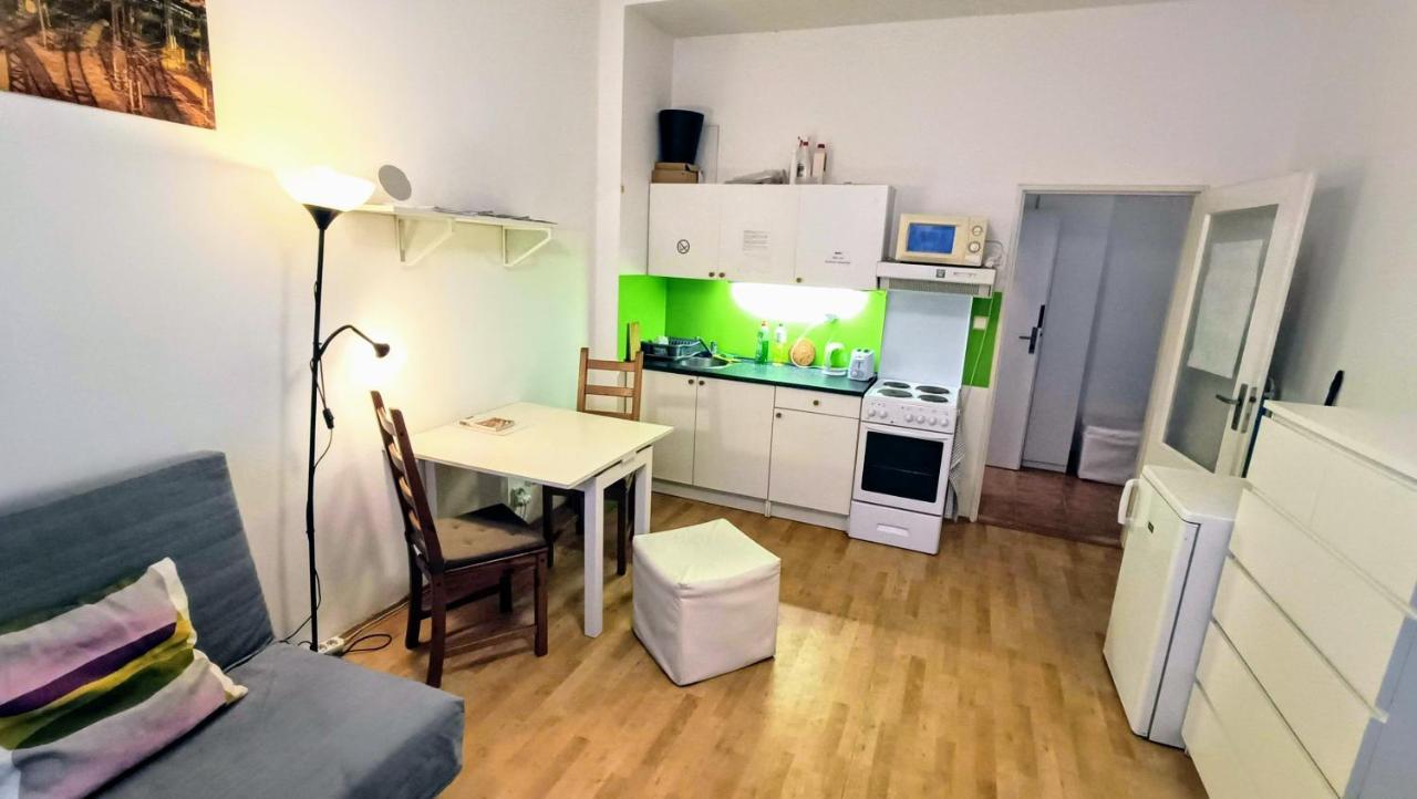 Nice Apartment By The Center 프라하 외부 사진